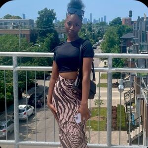 Meet your Posher, Maya